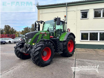Farm tractor FENDT 724 Vario