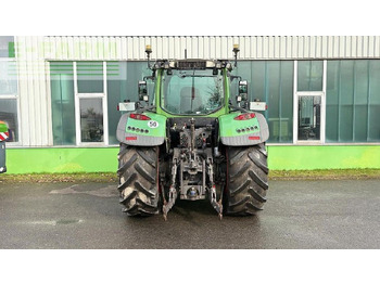 Farm tractor FENDT 724 Vario