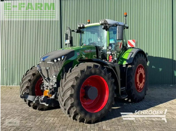 Farm tractor FENDT 942 Vario