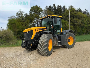Farm tractor JCB Fastrac 4220