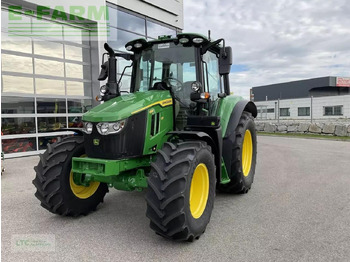 Farm tractor JOHN DEERE