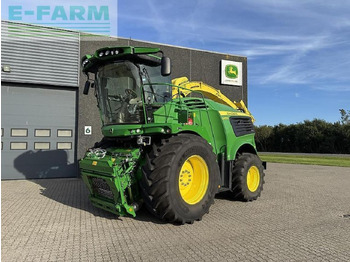 Forage harvester JOHN DEERE