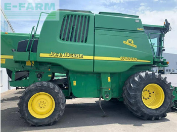 Combine harvester JOHN DEERE