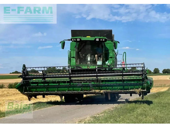 Combine harvester JOHN DEERE