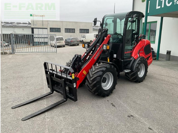 Compact loader