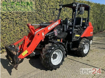 Compact loader
