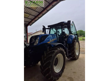 Farm tractor NEW HOLLAND T7.245