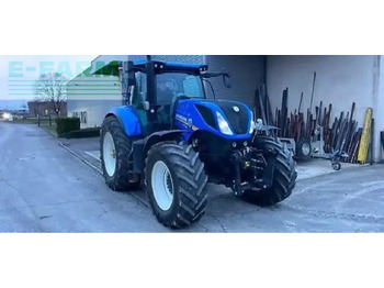 Farm tractor NEW HOLLAND T7.245