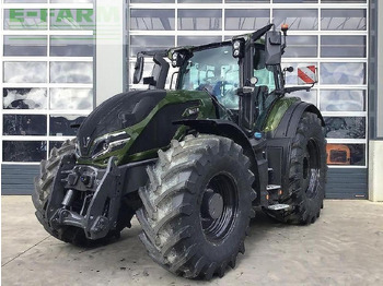 Farm tractor VALTRA