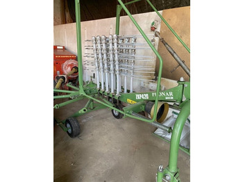 Tedder/ Rake PRONAR