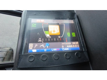 Mini excavator Takeuchi TB 260 Powertilt und Schnellwechsler MS 03, Radio: picture 3