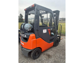 Forklift TOYOTA FGF 15