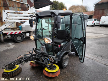 Road sweeper KÄRCHER