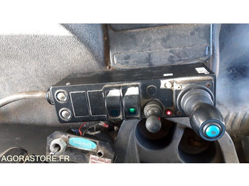 Hook lift truck *CAMION AMPLIROLL 26T: picture 3