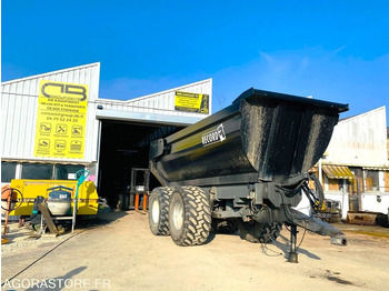 Tipper semi-trailer
