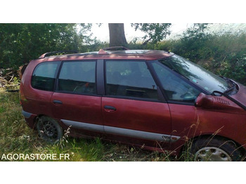 Car RENAULT