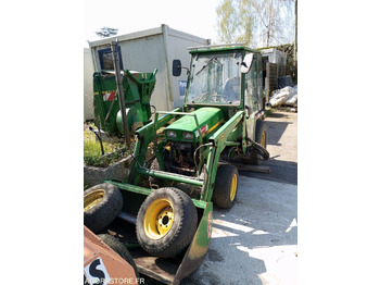 Farm tractor JOHN DEERE