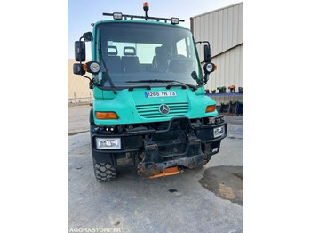 Truck UNIMOG U300