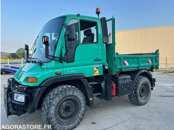 Truck UNIMOG U300