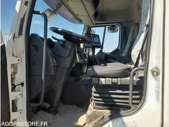 Truck PREMIUM LANDER 320  SERVIROUTE SECMAIR - 2007 / 206345 KM: picture 4
