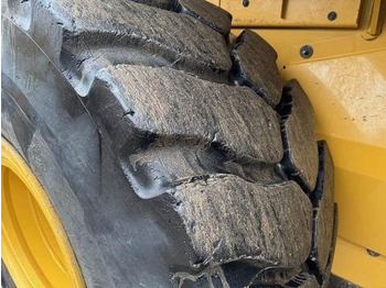 Wheel loader CAT 966M: picture 5
