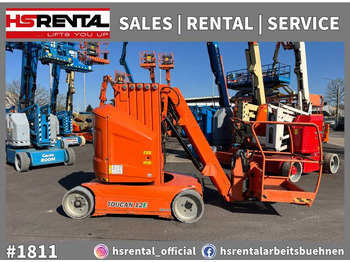 Articulated boom JLG