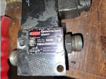 Hydraulic cylinder VOLVO