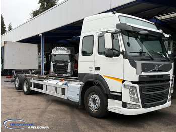 Cab chassis truck VOLVO FM 410