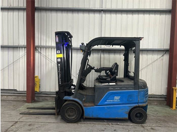 Electric forklift