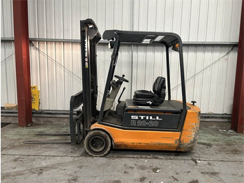 Electric forklift STILL R20