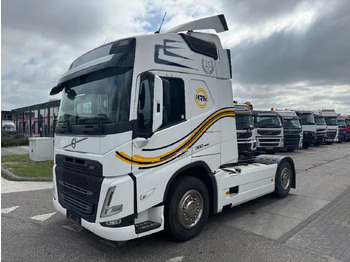 Tractor unit VOLVO FM 380