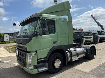 Tractor unit VOLVO FM 420