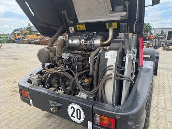 Wheel loader Yanmar V 80-5: picture 5