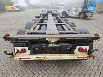 Container transporter/ Swap body semi-trailer Broshuis MFCC Multi - Lifting axle - 2x20FT / 40FTHC / 45FTHC: picture 5 Container transporter/ Swap body semi-trailer Broshuis MFCC Multi - Lifting axle - 2x20FT / 40FTHC / 45FTHC: picture 5