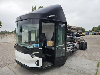 Cab chassis truck