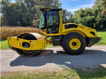 Roller BOMAG