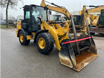 Wheel loader Caterpillar 906: picture 2