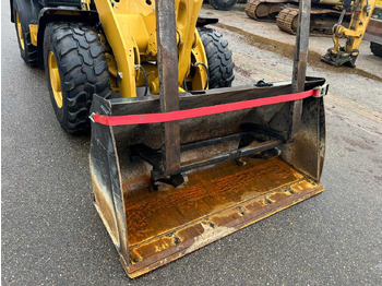 Wheel loader Caterpillar 906: picture 5