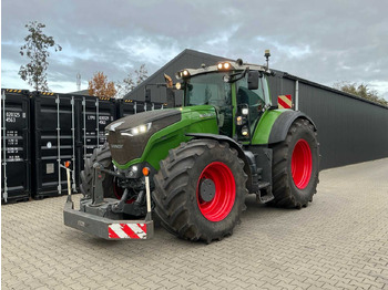 Farm tractor FENDT 900 Vario