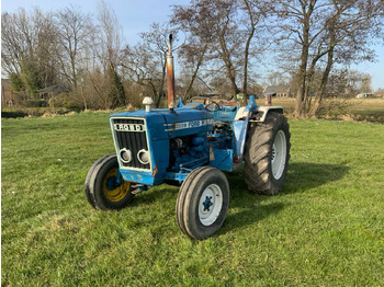 Farm tractor FORD