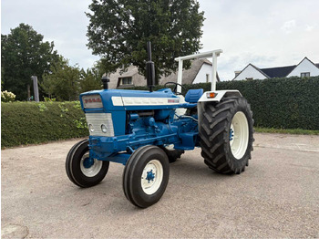 Compact tractor FORD