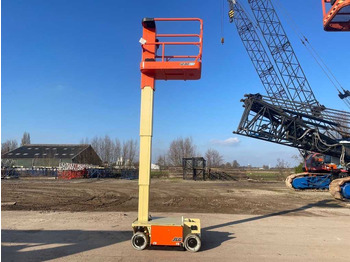Aerial platform JLG