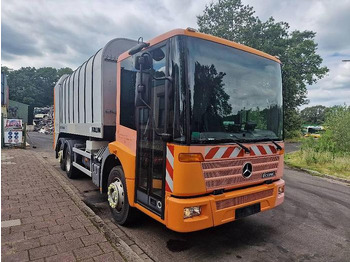 Truck Mercedes-Benz Econic 2628: picture 3