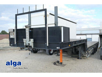 Low loader semi-trailer