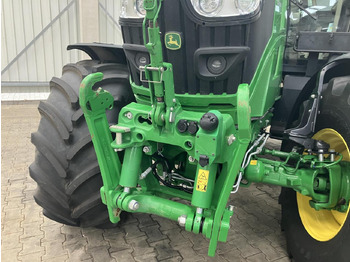 Farm tractor John Deere 6R 140: picture 3