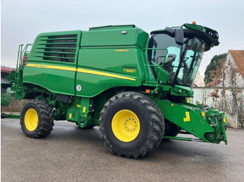 Combine harvester JOHN DEERE T560