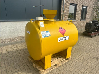 Storage tank