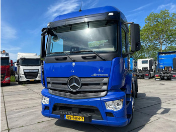 Tractor unit Mercedes-Benz Actros 1940: picture 3