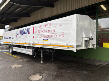 Curtainsider semi-trailer