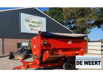 Forage mixer wagon